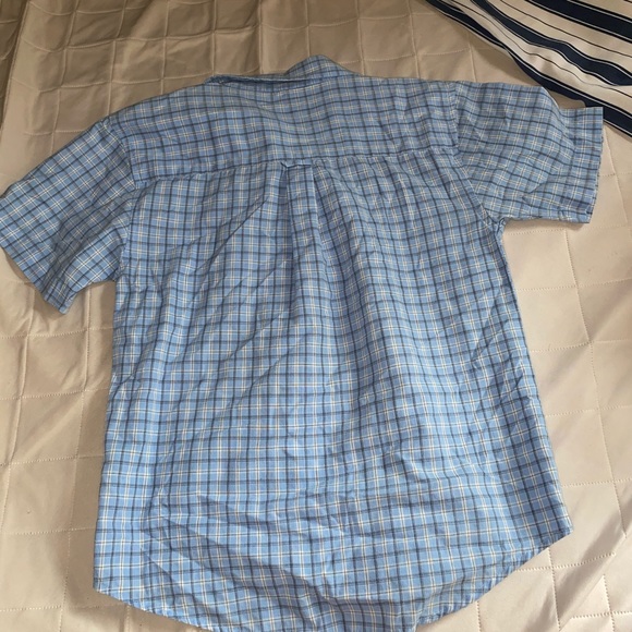 Button down - Picture 2 of 3